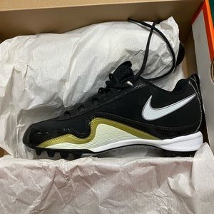 NWT Nike Slasher men’s baseball cleats